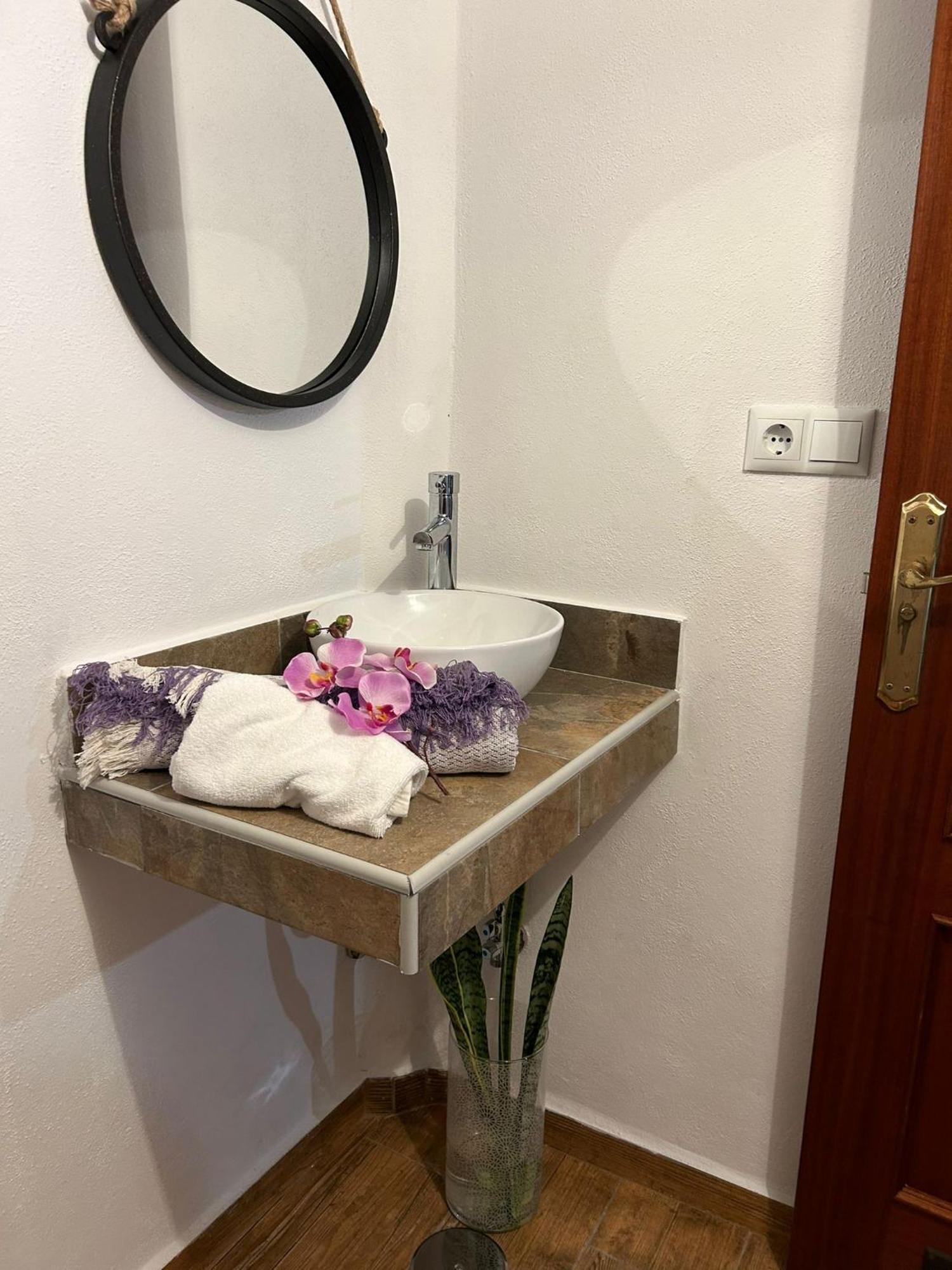 Tradicional Casa Canaria Con Piscina Y Vistas Al Teide Icod De Los Vinos Luaran gambar